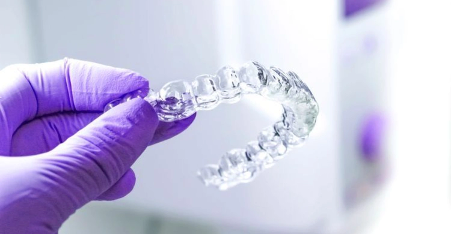 Advanced Invisalign Technology Features - Vitrin Clinic