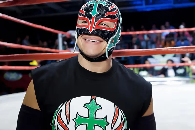 Rey Mysterio teeth